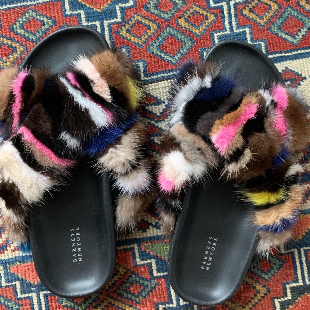 Barney’s New York Crisscross-Strap Mink Fur Slides